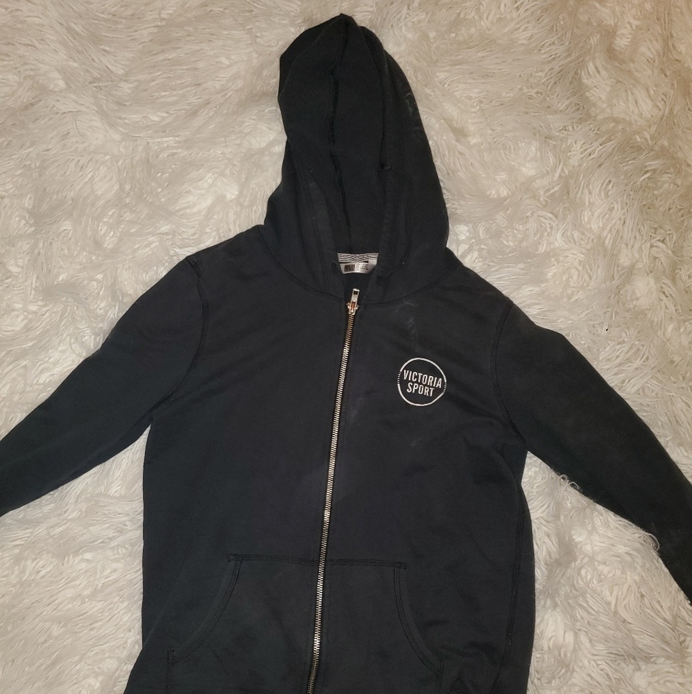 Victoria Sport sweater